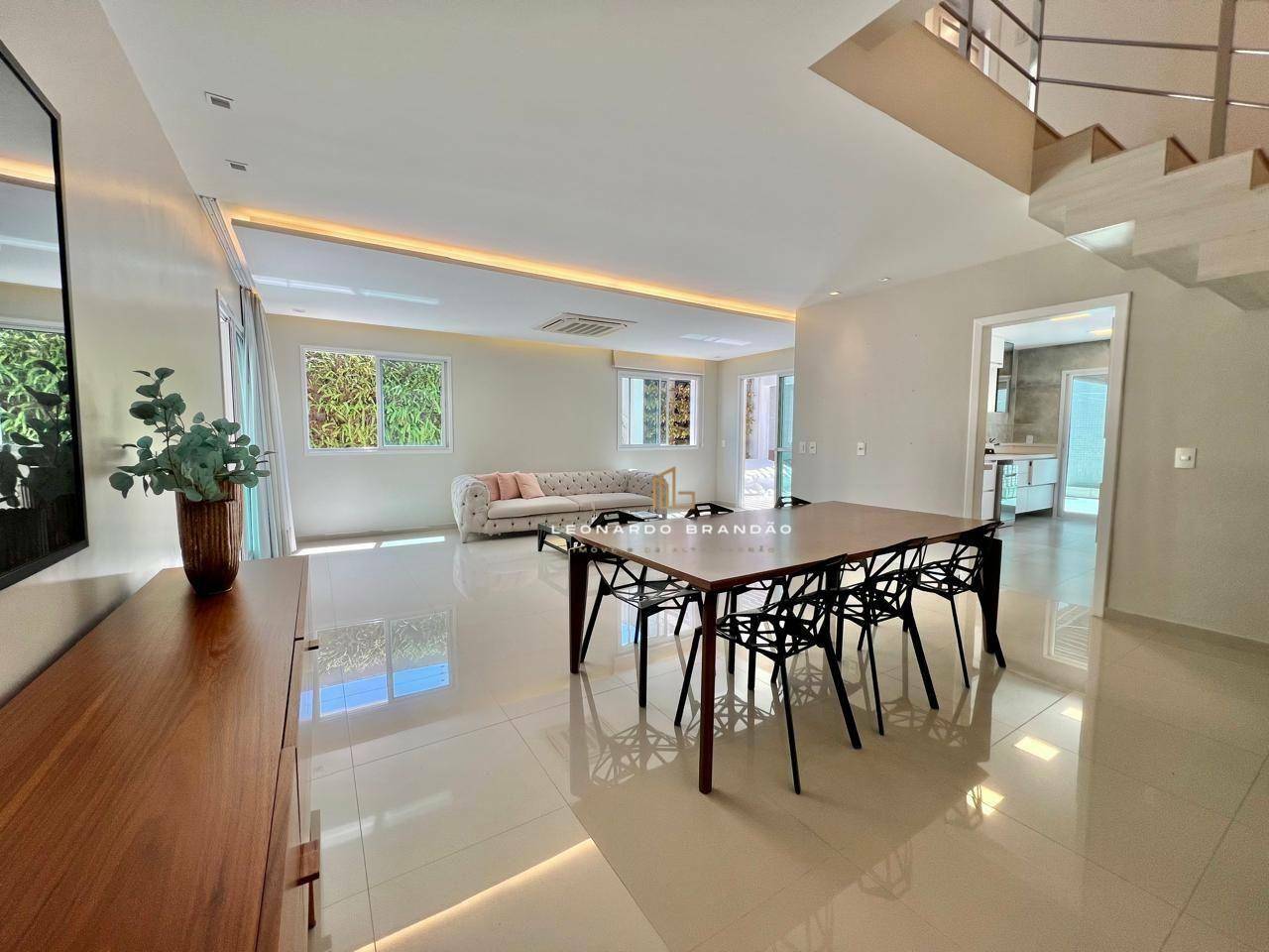 Casa de Condomínio à venda com 4 quartos, 246m² - Foto 5