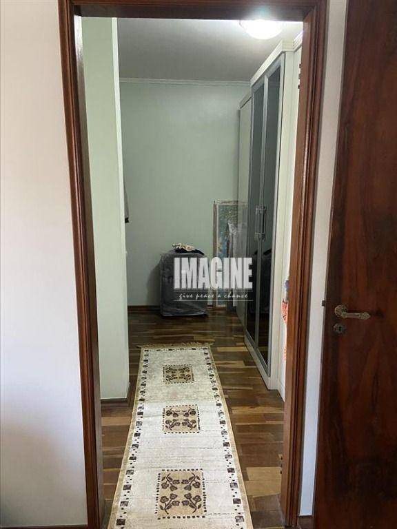 Sobrado à venda com 3 quartos, 300m² - Foto 8