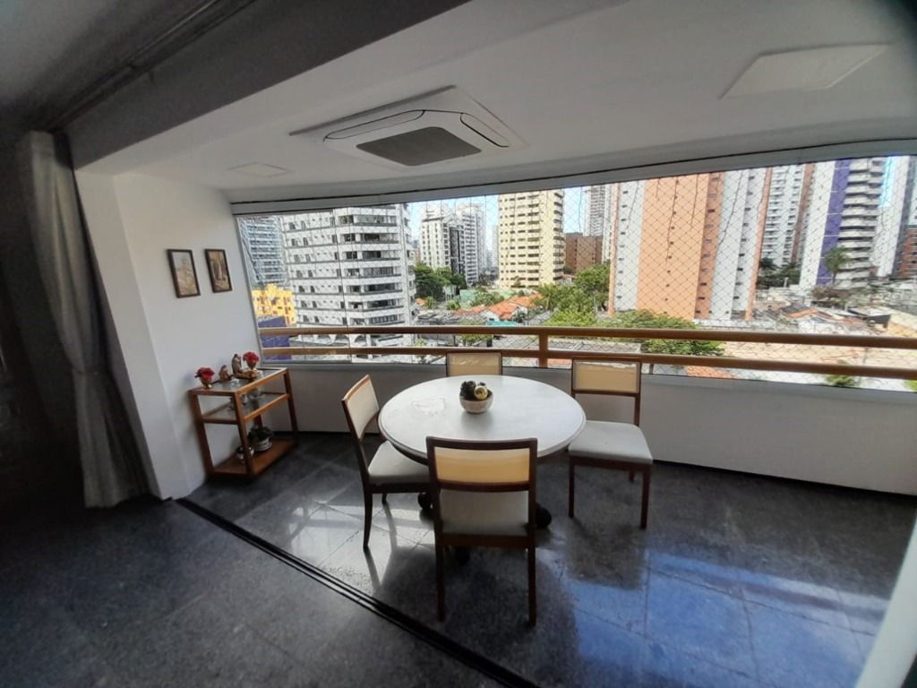 Apartamento à venda com 3 quartos, 128m² - Foto 12