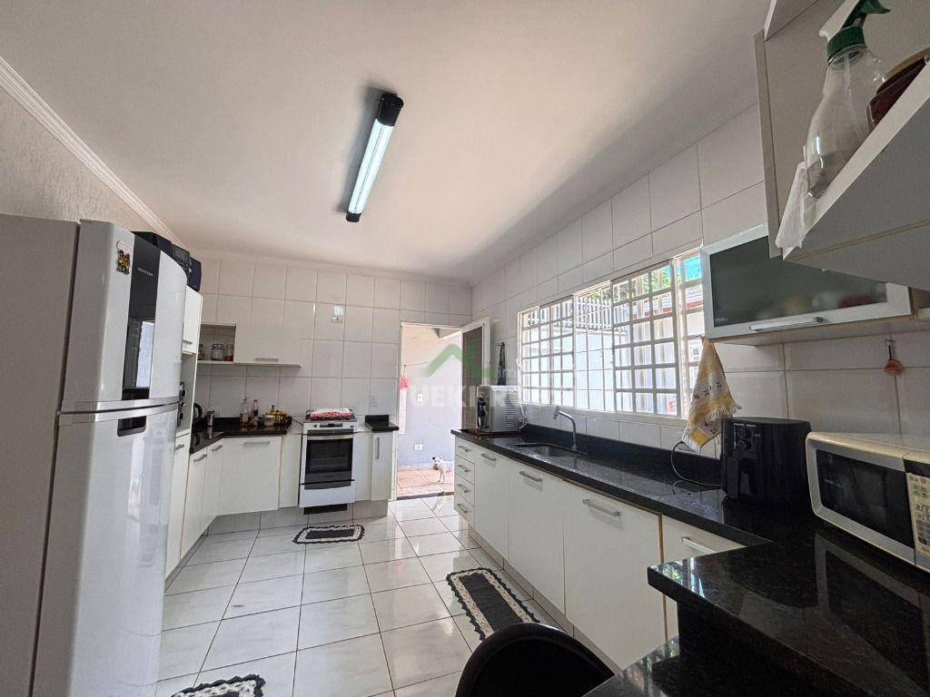 Casa, 4 quartos, 229 m² - Foto 5