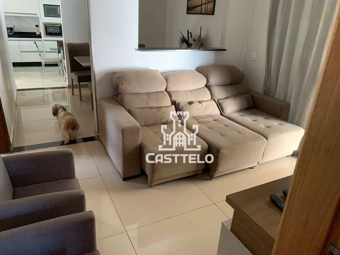 Casa à venda com 3 quartos, 300m² - Foto 3