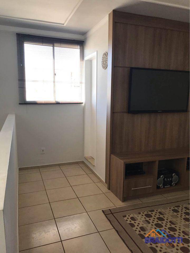 Apartamento à venda com 2 quartos, 100m² - Foto 3