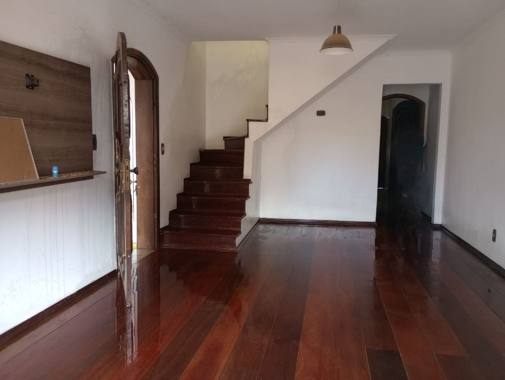 Sobrado para alugar com 2 quartos, 230m² - Foto 3