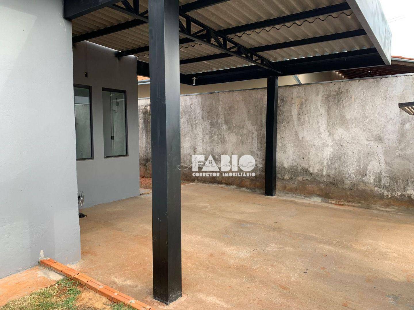 Casa à venda com 2 quartos, 63m² - Foto 4