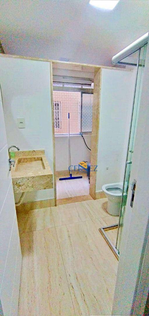 Apartamento à venda com 2 quartos, 75m² - Foto 4