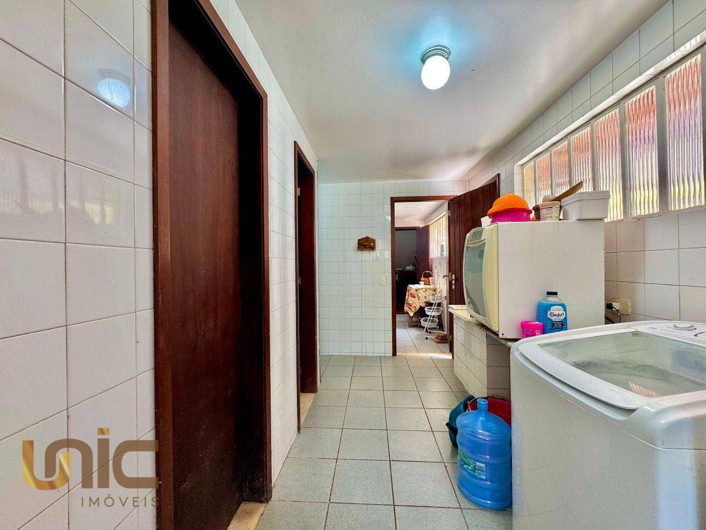 Casa à venda com 5 quartos, 271m² - Foto 20