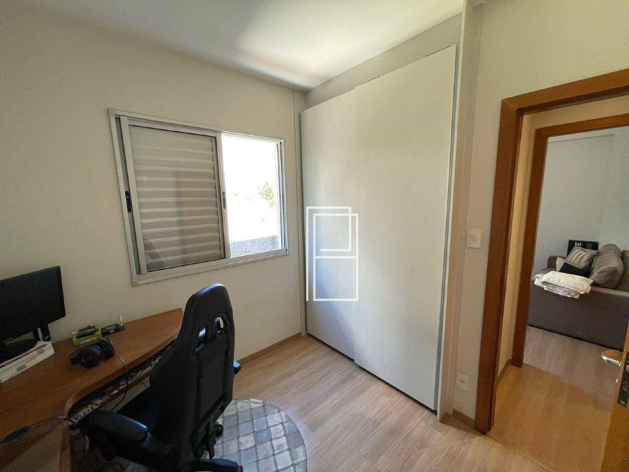 Apartamento à venda com 3 quartos, 94m² - Foto 12