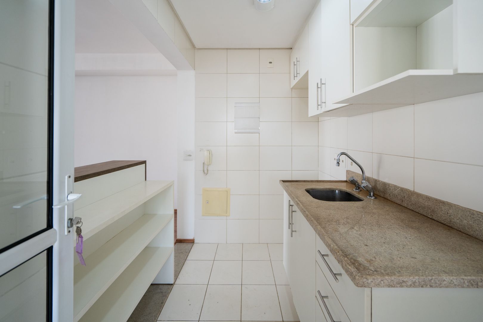 Apartamento à venda com 3 quartos, 97m² - Foto 11