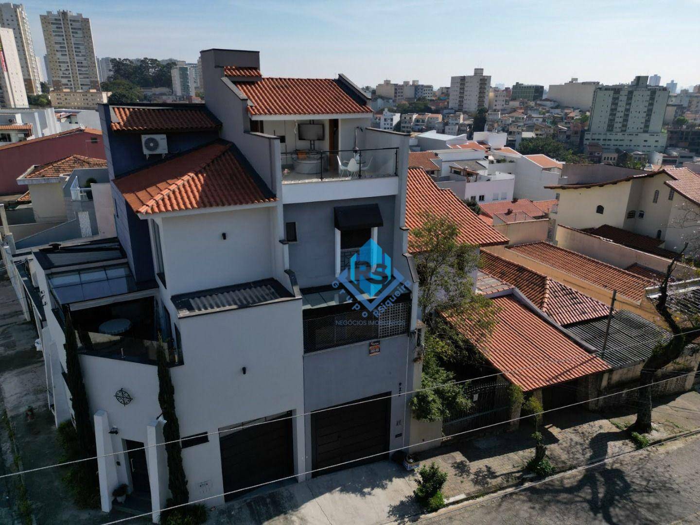 Sobrado à venda com 2 quartos, 130m² - Foto 33