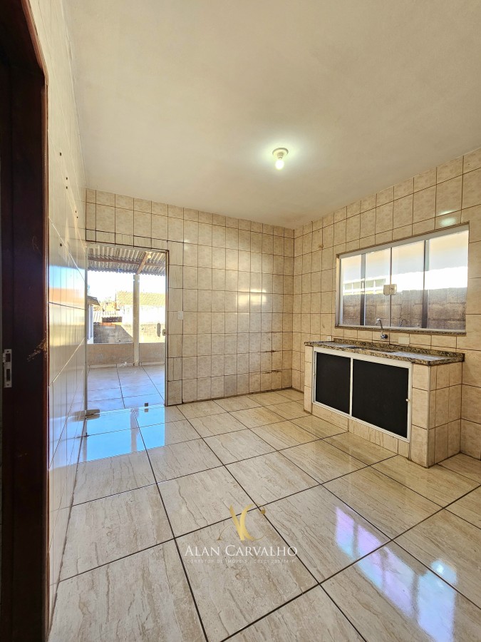 Casa à venda com 5 quartos, 300m² - Foto 13