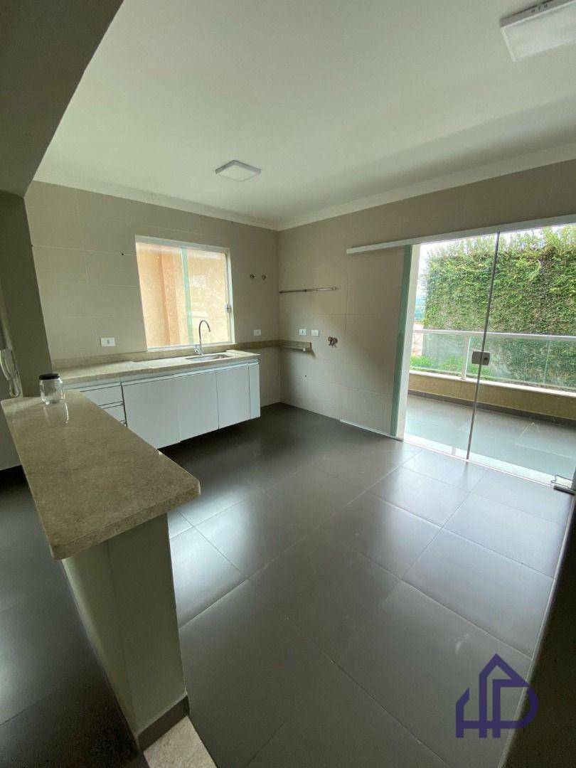 Casa para alugar com 3 quartos, 248m² - Foto 26