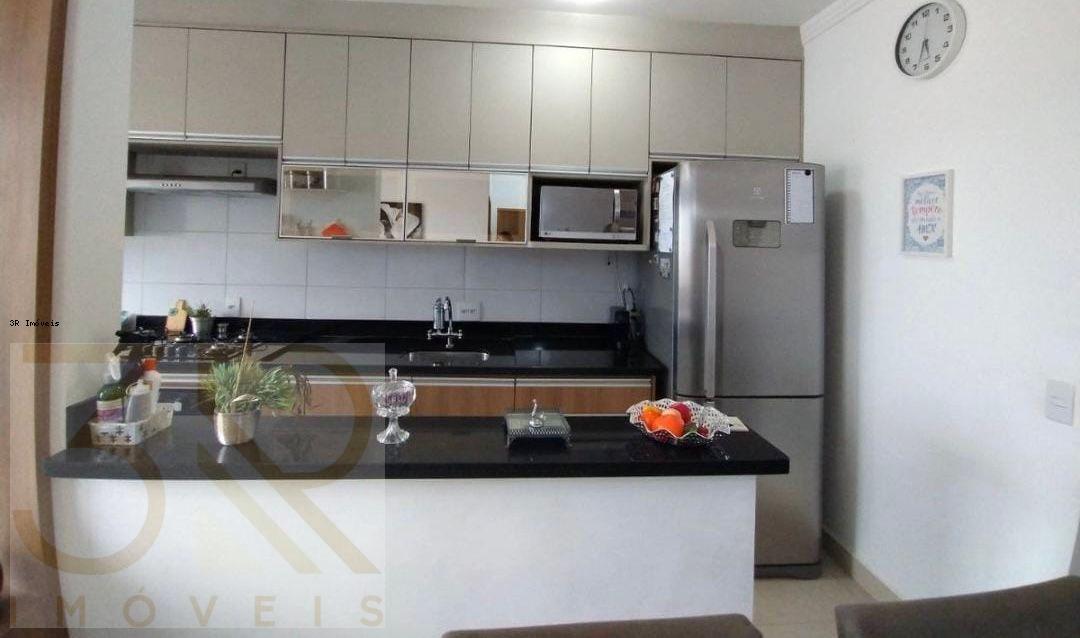 Apartamento à venda com 2 quartos, 64m² - Foto 3