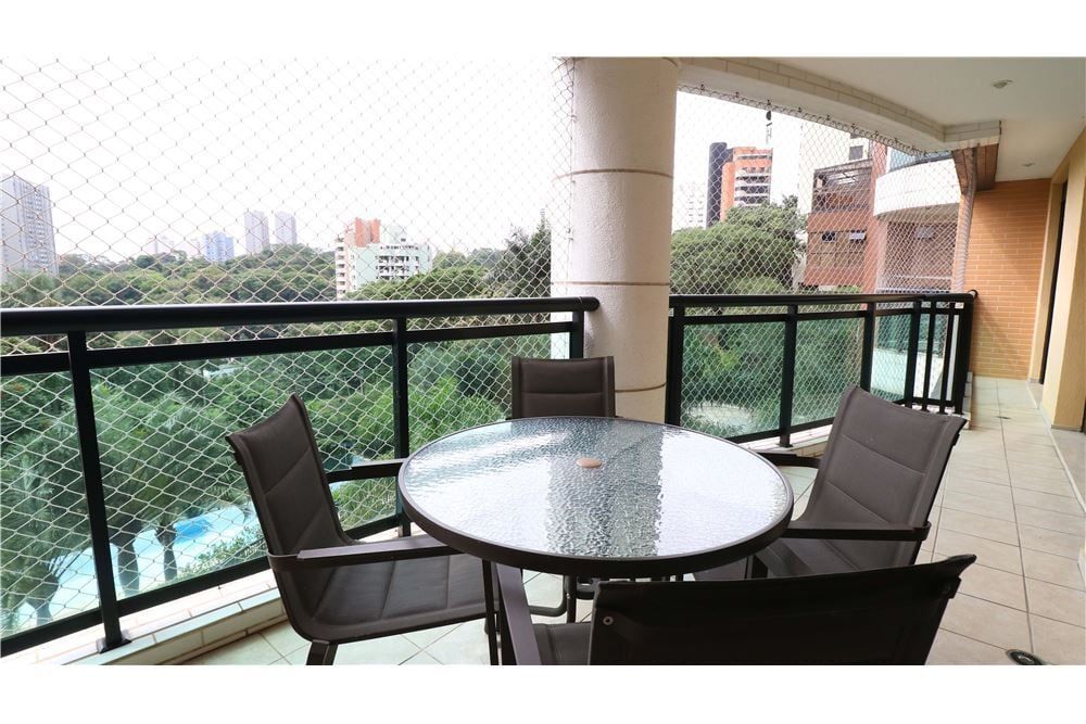 Apartamento à venda com 3 quartos, 191m² - Foto 21