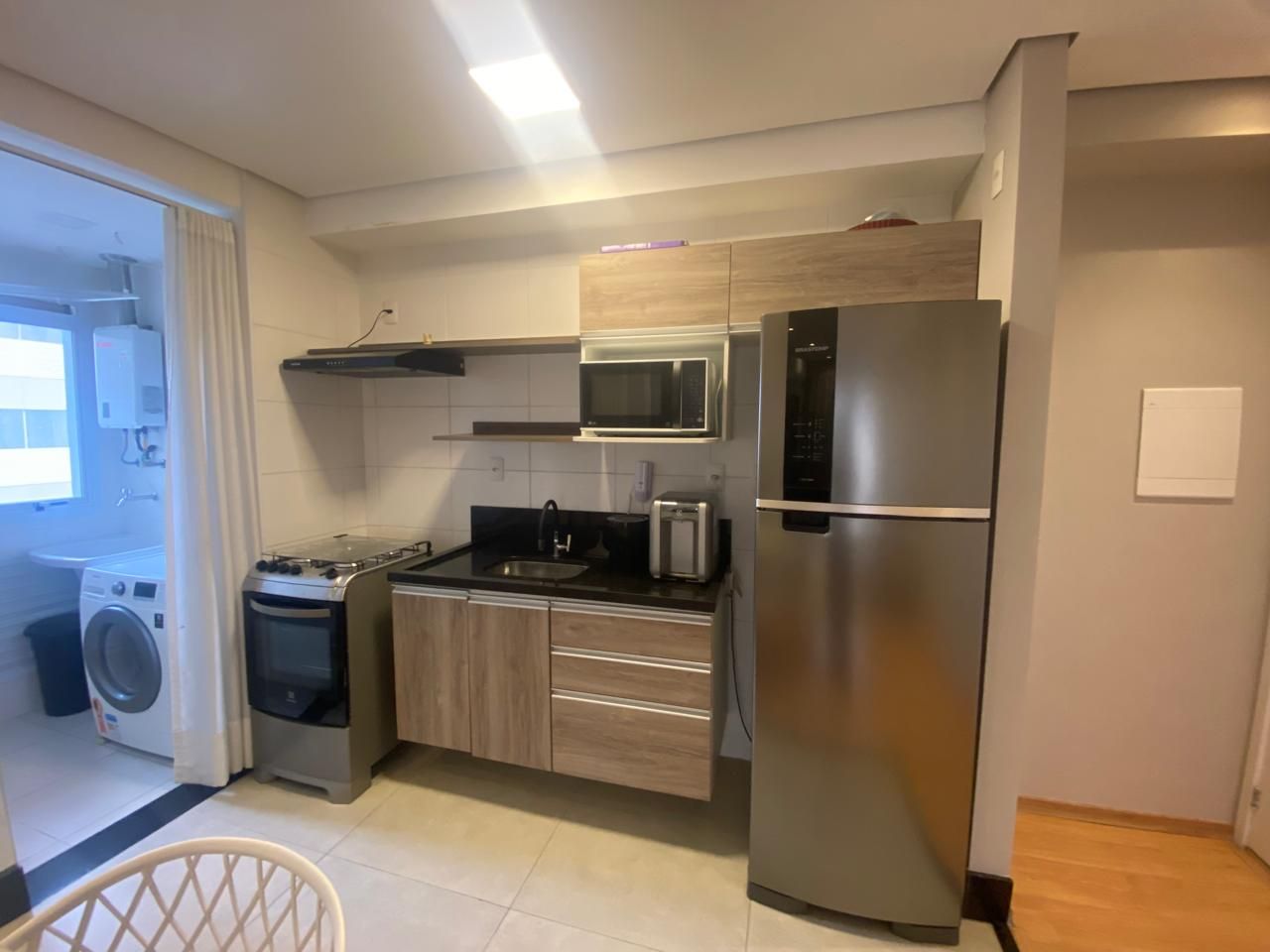 Apartamento à venda com 2 quartos, 72m² - Foto 2