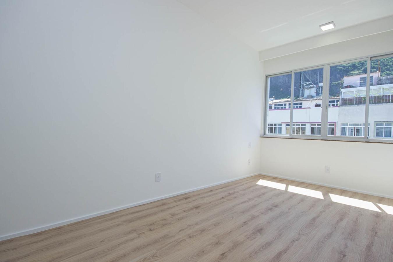 Apartamento à venda com 2 quartos, 106m² - Foto 12