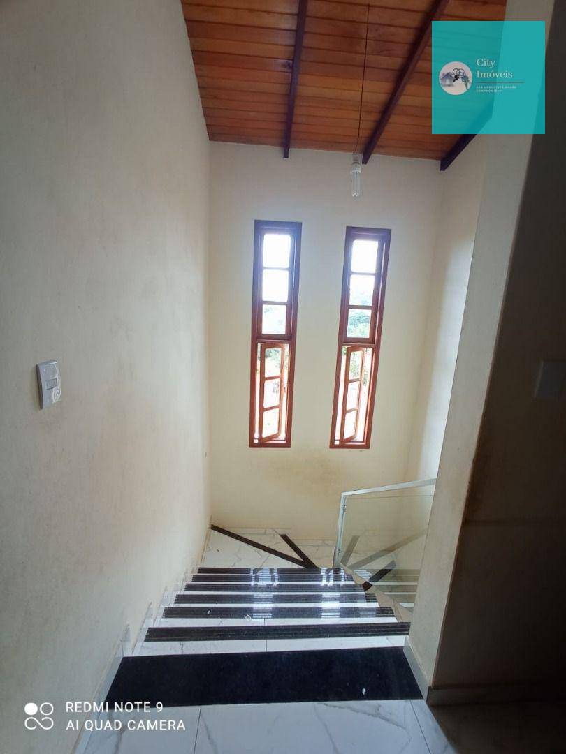 Casa à venda com 4 quartos, 286m² - Foto 12