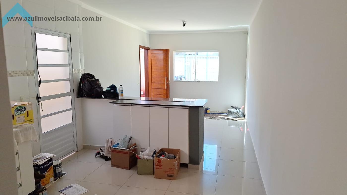 Casa à venda com 3 quartos, 130m² - Foto 2