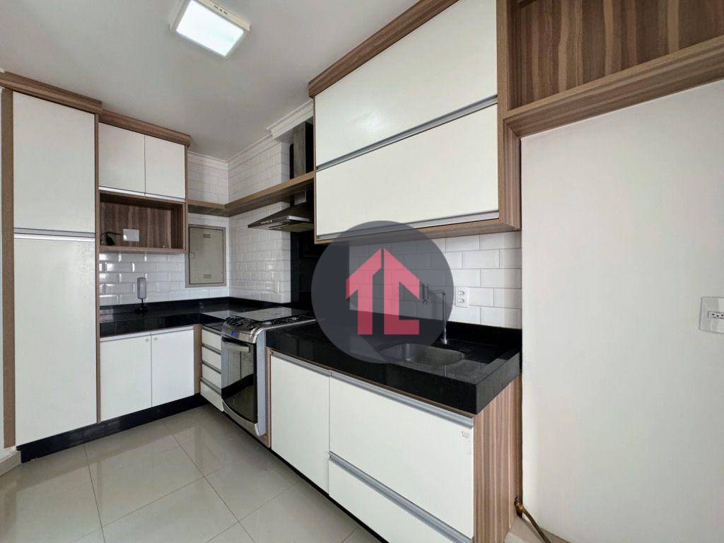 Apartamento à venda com 2 quartos, 68m² - Foto 4