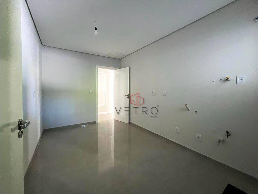 Casa à venda com 3 quartos, 220m² - Foto 23