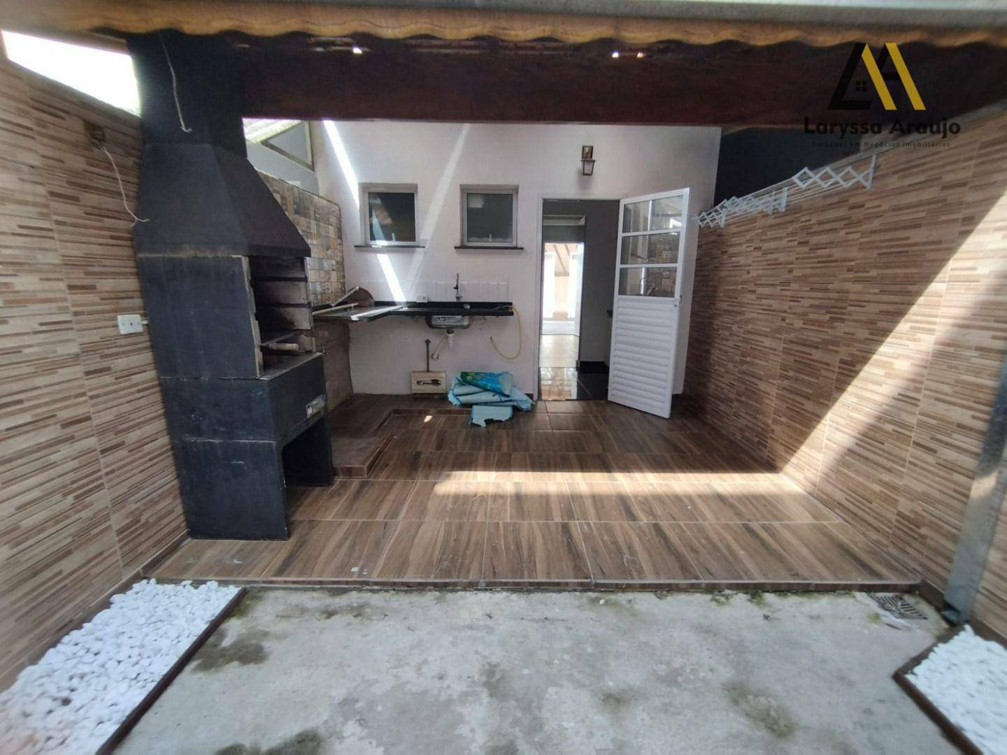 Casa à venda com 2 quartos, 50m² - Foto 9