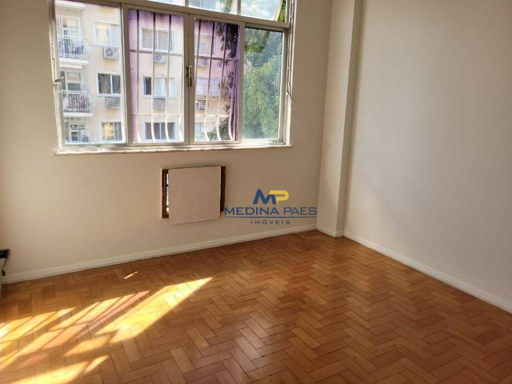 Apartamento à venda com 2 quartos, 65m² - Foto 5