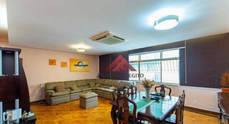 Apartamento à venda com 3 quartos, 225m² - Foto 6