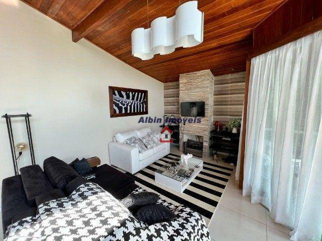 Casa à venda com 6 quartos, 500m² - Foto 16