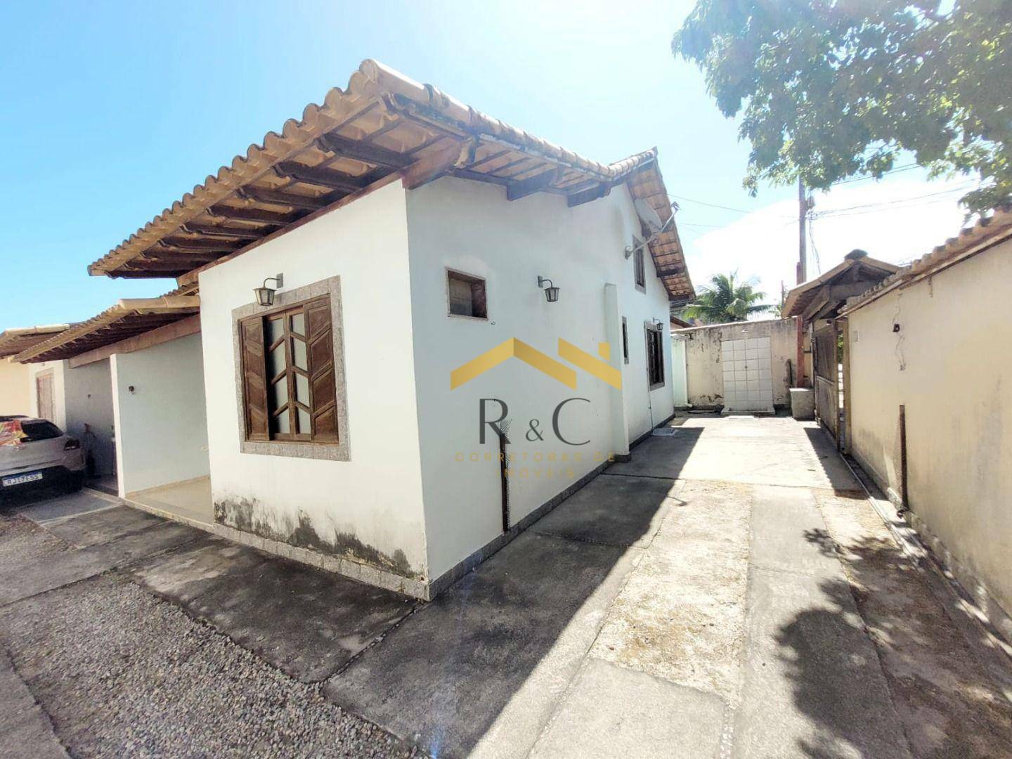 Casa à venda com 2 quartos, 68m² - Foto 1