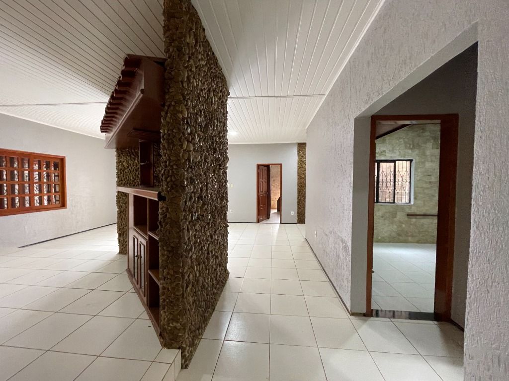 Casa à venda com 4 quartos, 400m² - Foto 14