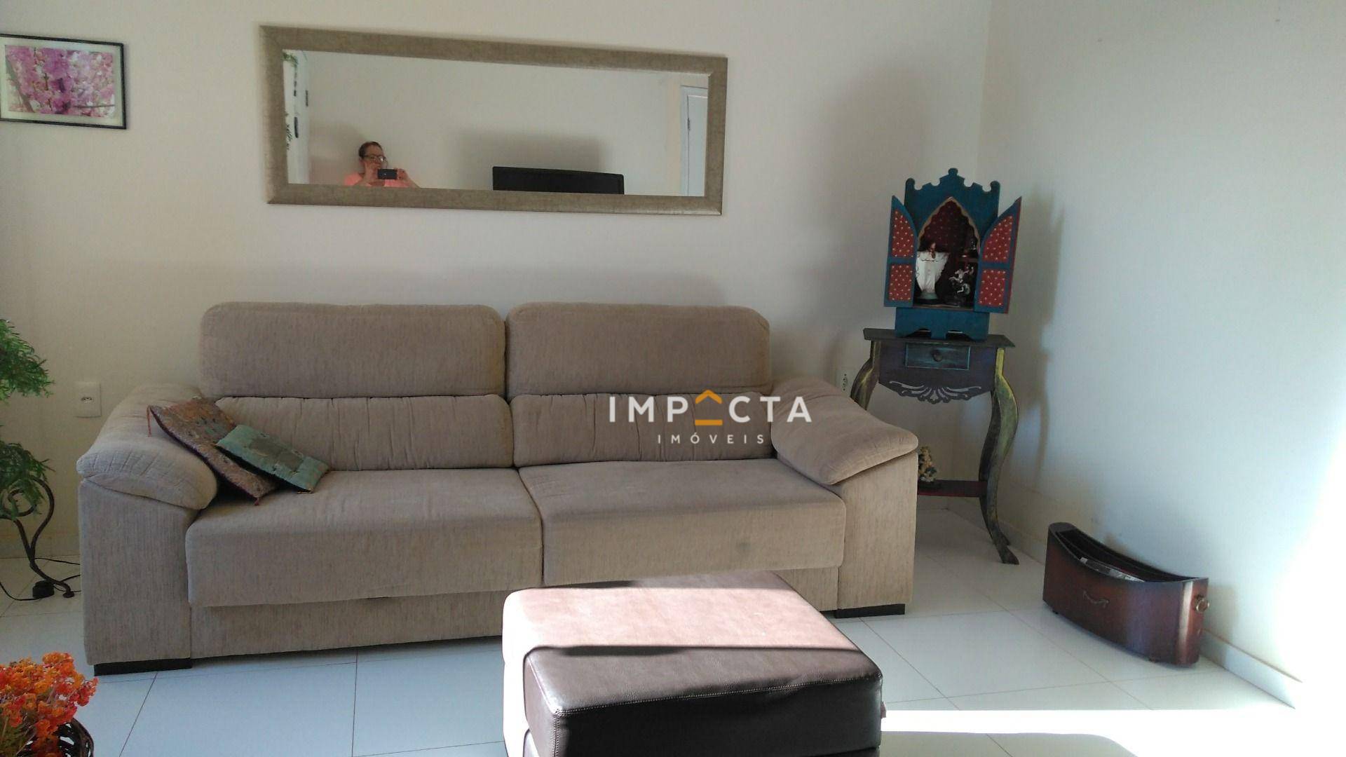 Casa à venda com 3 quartos, 150m² - Foto 2