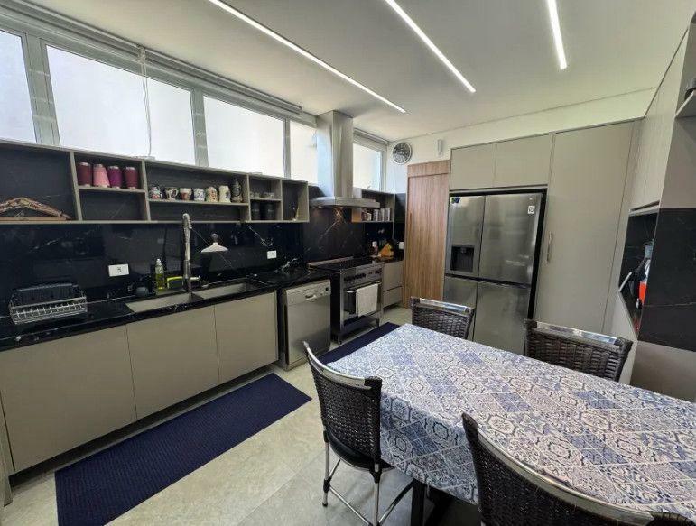 Apartamento à venda com 3 quartos, 300m² - Foto 11