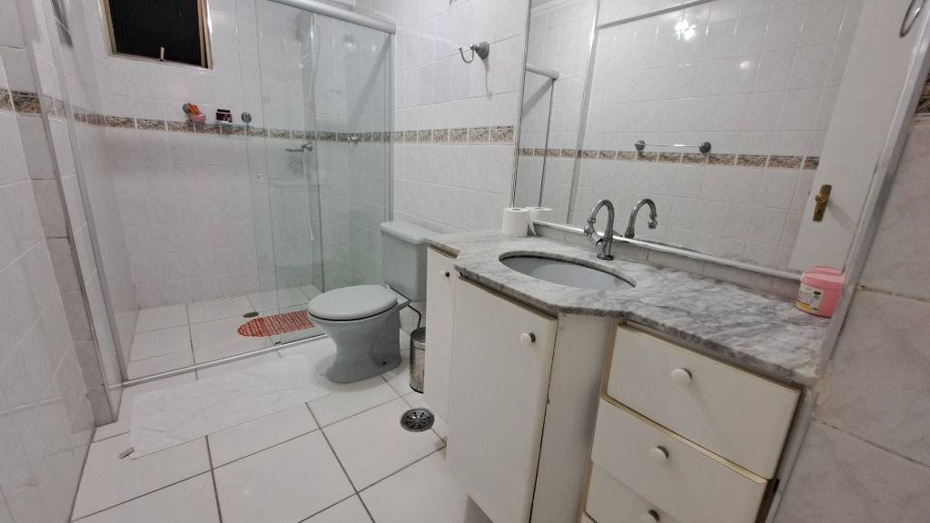 Apartamento à venda com 3 quartos, 118m² - Foto 17