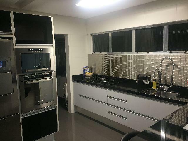 Apartamento à venda com 2 quartos, 81m² - Foto 10