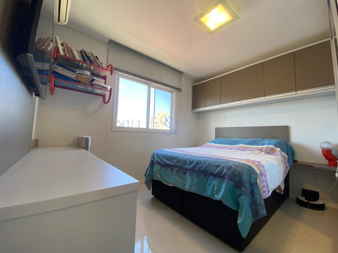 Apartamento à venda com 2 quartos, 75m² - Foto 23