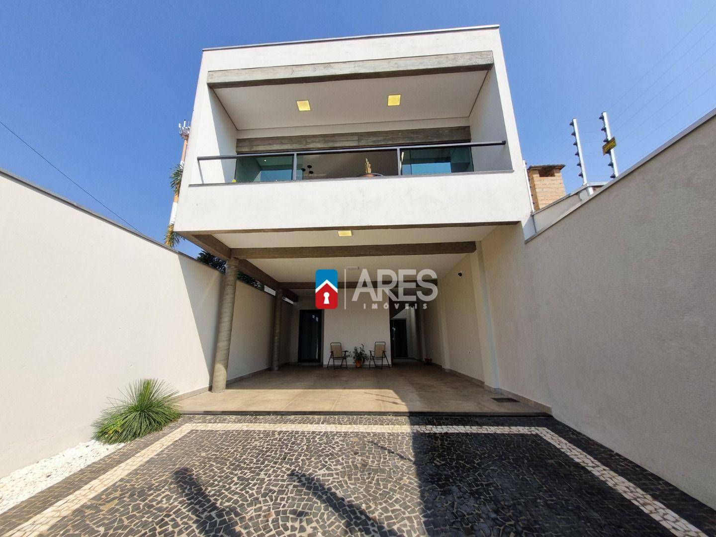 Casa à venda com 3 quartos, 207m² - Foto 3