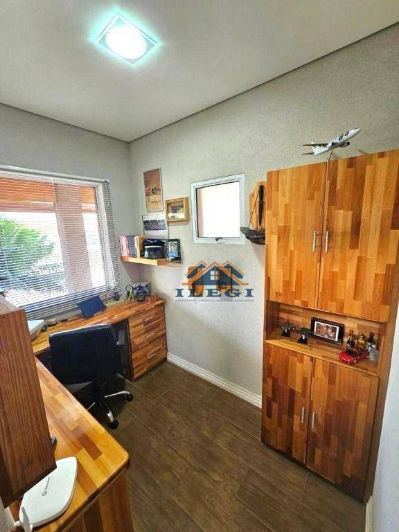 Casa de Condomínio à venda com 3 quartos, 312m² - Foto 24