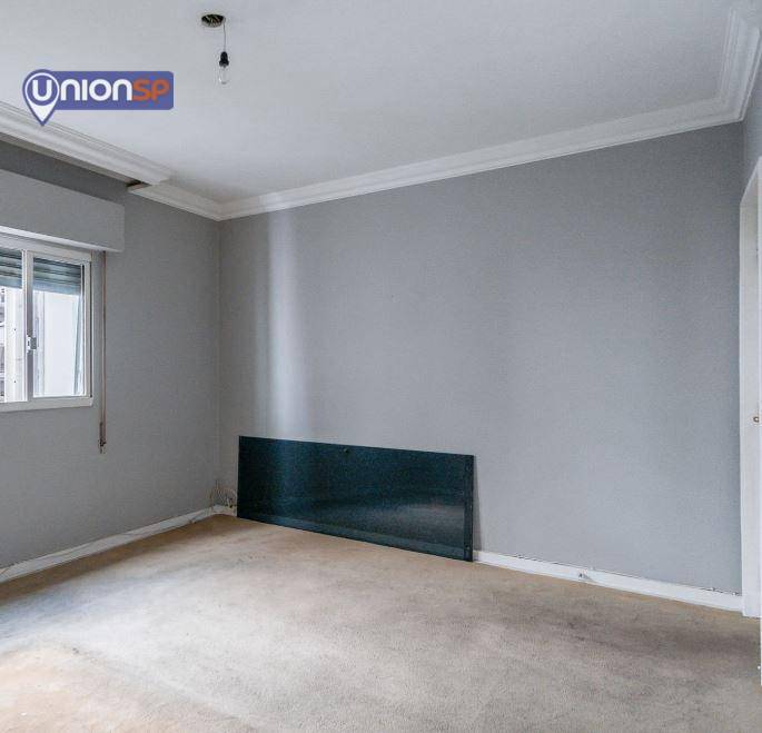 Apartamento à venda com 4 quartos, 222m² - Foto 6