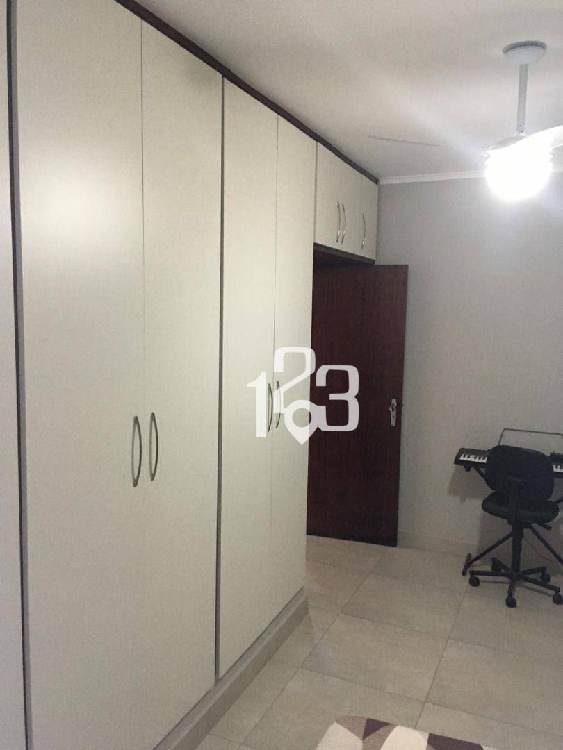 Casa à venda com 3 quartos, 160m² - Foto 10