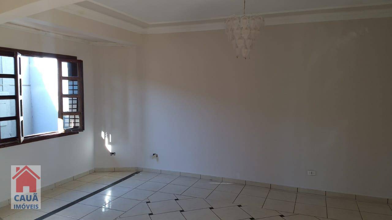 Sobrado à venda com 4 quartos, 250m² - Foto 2