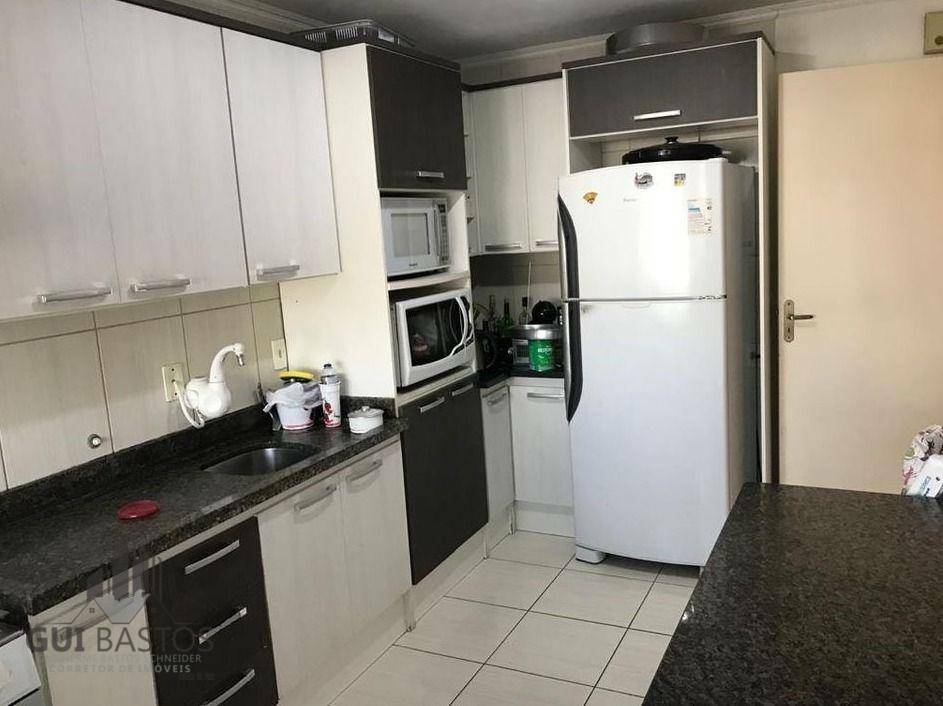 Apartamento à venda com 3 quartos, 80m² - Foto 2