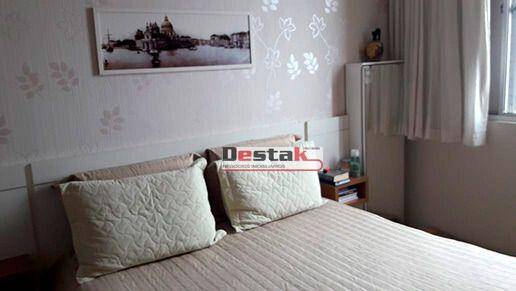 Apartamento à venda com 2 quartos, 80m² - Foto 48