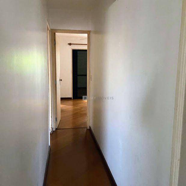 Apartamento à venda com 3 quartos, 101m² - Foto 9