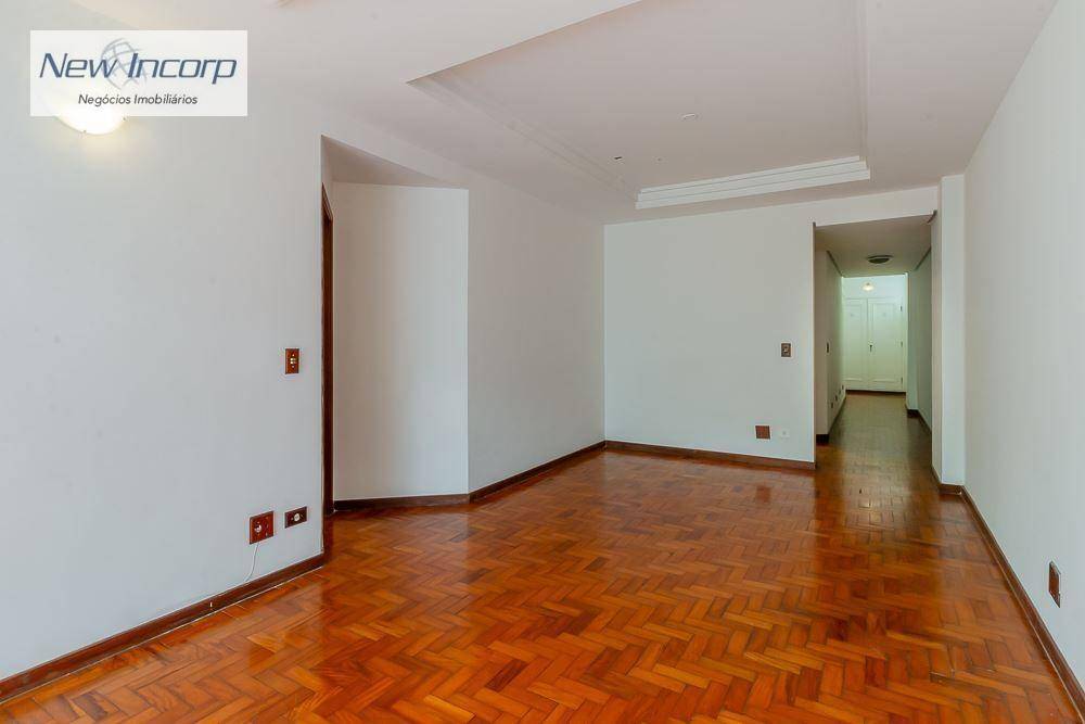 Apartamento à venda com 3 quartos, 125m² - Foto 7