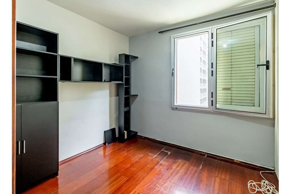 Apartamento à venda com 3 quartos, 108m² - Foto 2