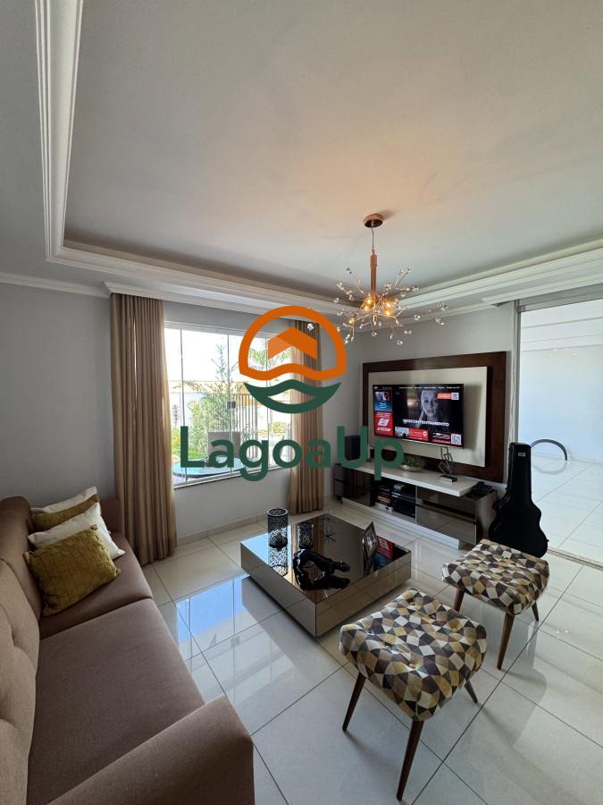 Casa de Condomínio à venda com 3 quartos, 230m² - Foto 3