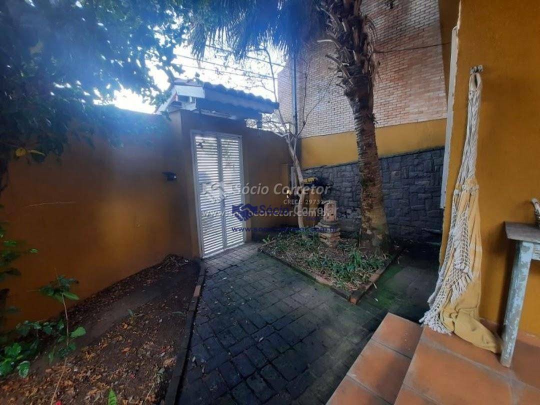 Sobrado à venda com 3 quartos, 185m² - Foto 2