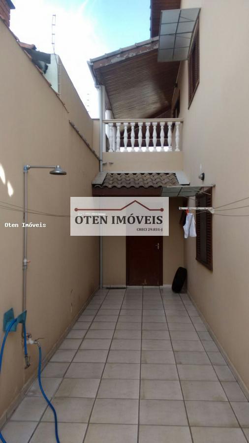 Casa à venda com 3 quartos, 300m² - Foto 13