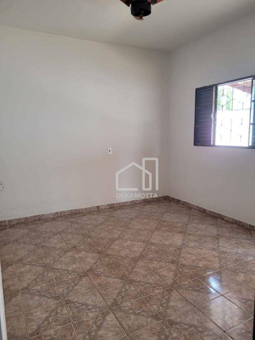 Casa à venda com 4 quartos, 100m² - Foto 12