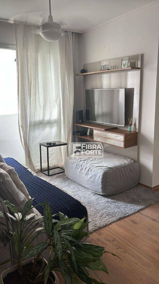 Apartamento à venda com 2 quartos, 62m² - Foto 4