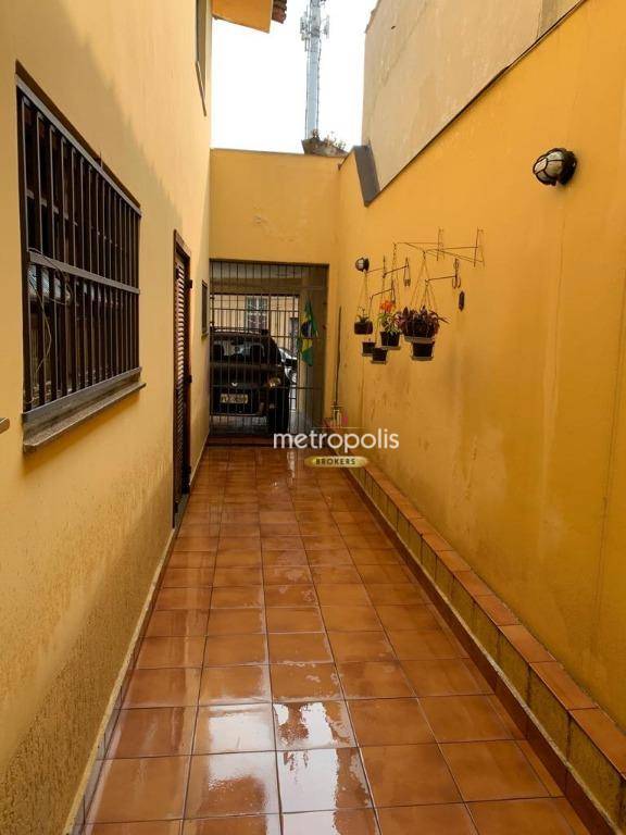 Sobrado à venda com 6 quartos, 300m² - Foto 20